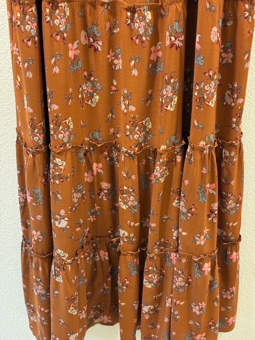 NATURAL LIFE Short Sleeve Tiered Maxi Dress Floral Brown/Pink/Burgundy Women L - Picture 5 of 7